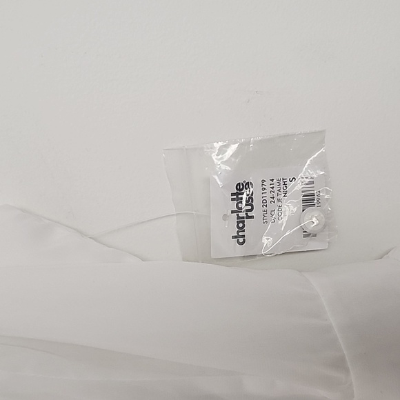 White Open Heart Cut Out Back Chiffon Skater Dress Charlotte Russe b38 - Picture 7 of 10